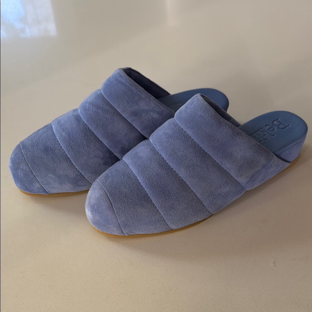 Beklina ribbed suede wedge in “denim”
